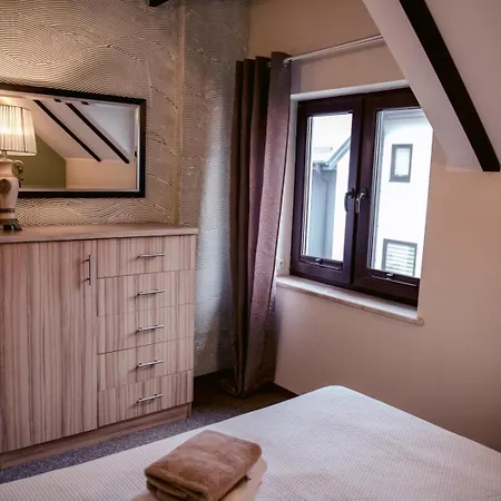 Apartman Riffe 99 M Od Plazy W Centrum Rewy Rewa