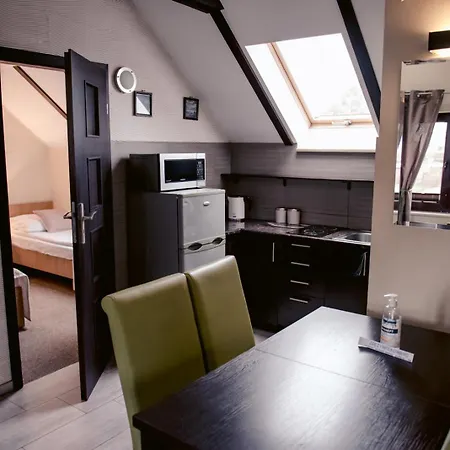 דירה Riffe 99 M Od Plazy W Centrum Rewy רווה