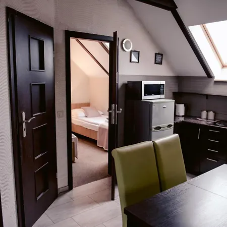 Riffe 99 M Od Plazy W Centrum Rewy דירה