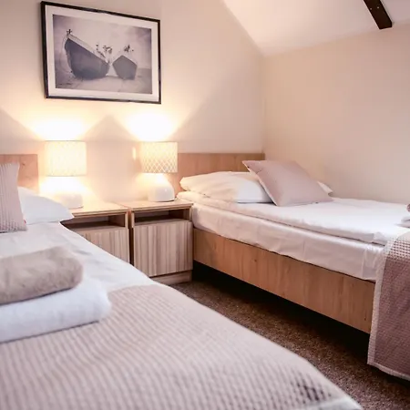 Riffe 99 M Od Plazy W Centrum Rewy דירה *