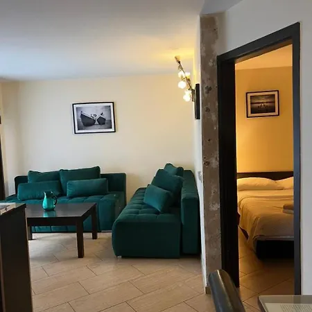 Riffe 99 M Od Plazy W Centrum Rewy Apartman