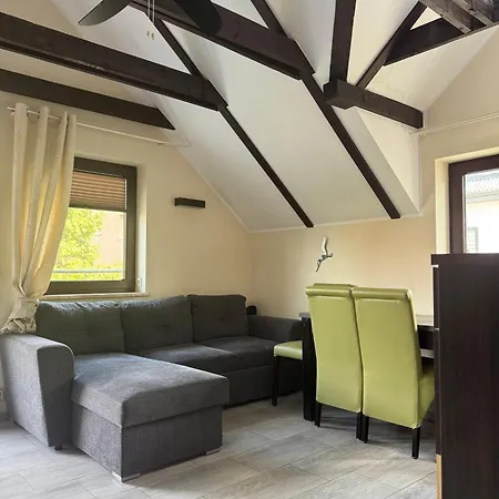 Apartman Riffe 99 M Od Plazy W Centrum Rewy *