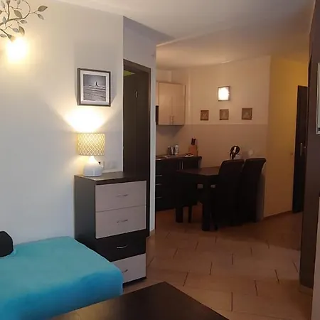 דירה Riffe 99 M Od Plazy W Centrum Rewy *